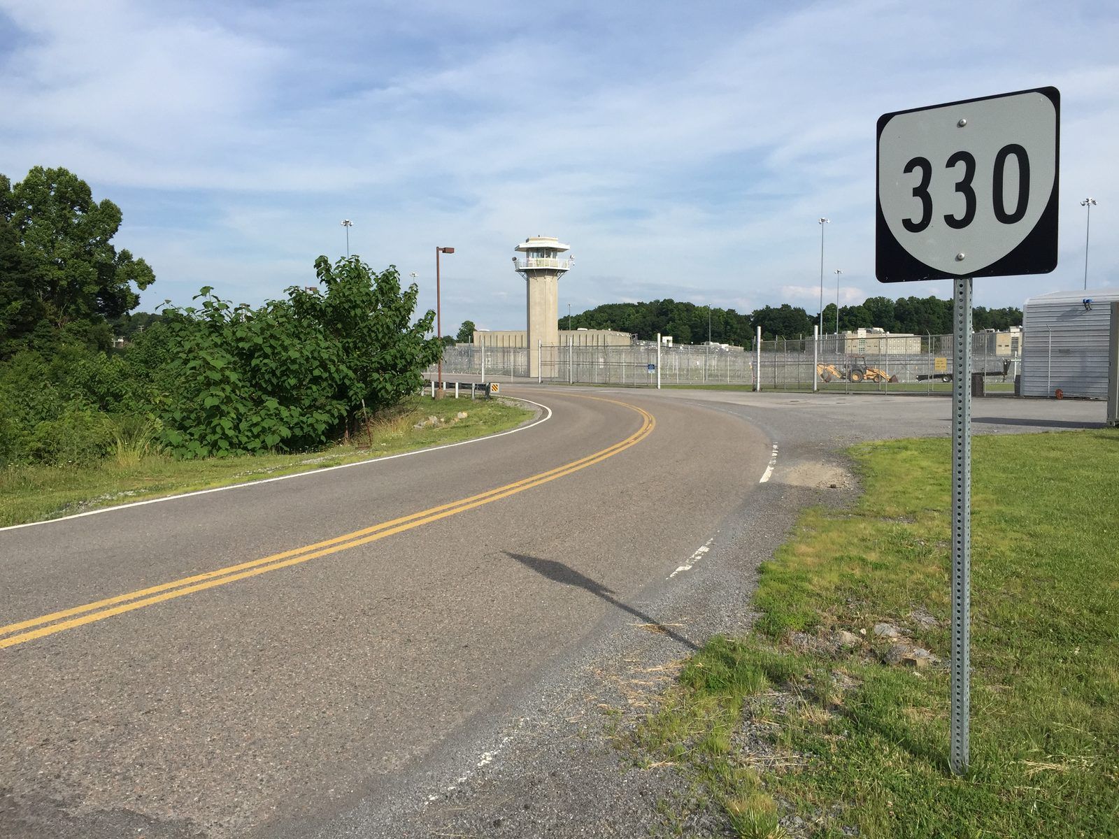 2017-06-11 18 09 56 View east along Virginia State Route 330 (Kennel Gap Road) at the Keen Mountain Correctional Center in Buchanan County, Virginia